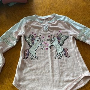Girls unicorn top size M (8-10)